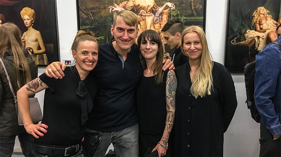 Das Team von Basiliscusfilm mit den Künstlerinnen