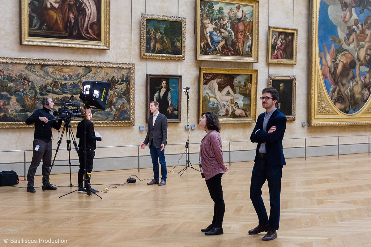 Fast allein bei Dreharbeiten im Pariser Louvre
