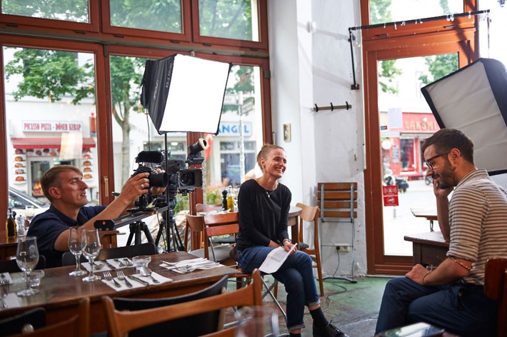TV Video-Interview mit zwei Kameras und Slider