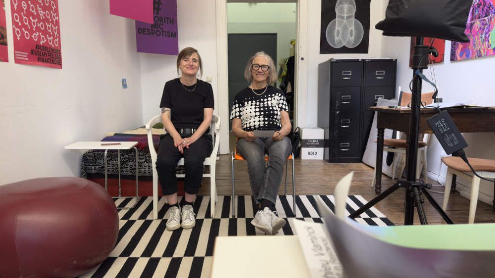 Cornelia Sollfrank und unsere Autorin Stephanie Drescher