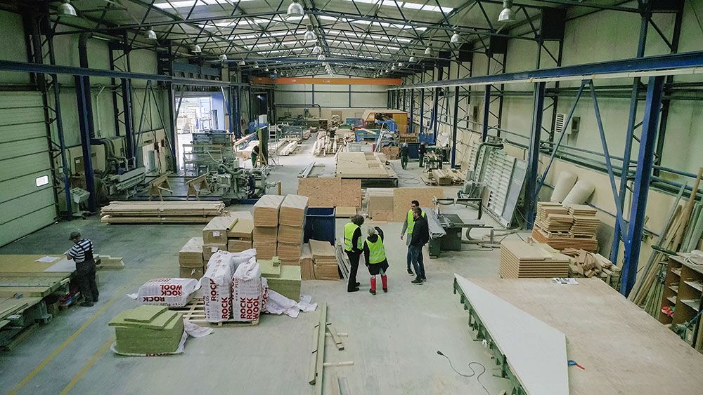 Imagefilm Polen Produktionshalle Fertighaus