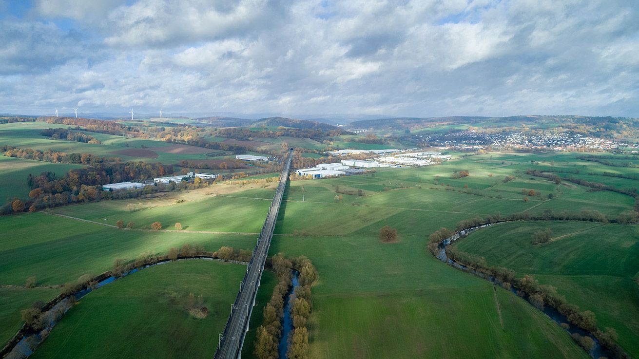 Drohnenaufnahme Eisenbahnstrecke